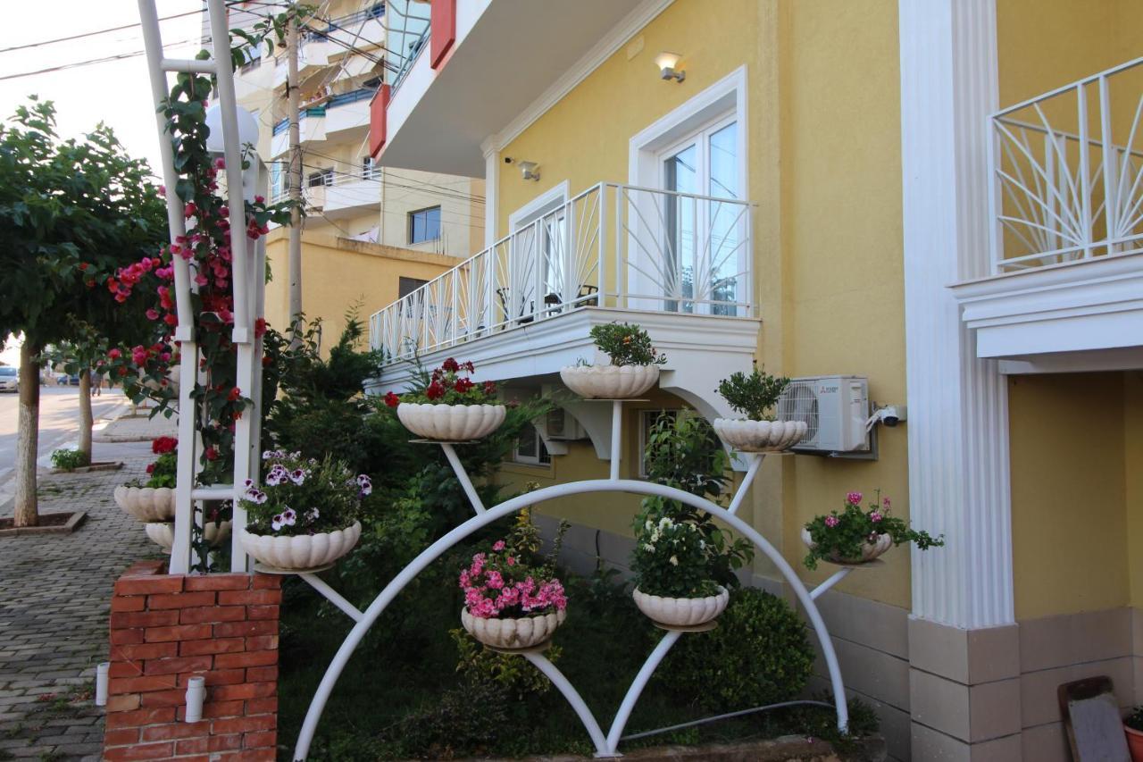 Sunrise Luxury Apartments Sarandë Exterior foto